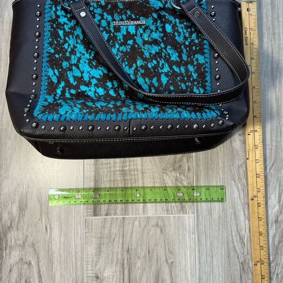 Elegant Turquoise and Brown Shoulder Bag - Picture 10 of 10